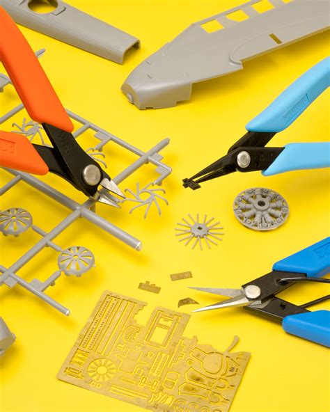 Xuron's Plastic Modeler Tool Kit Precisely Cuts and Handles Tiny Pieces