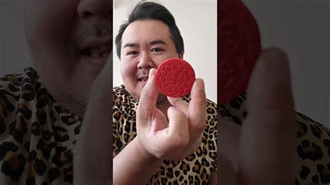 Tasting SUPREME Oreos - YouTube