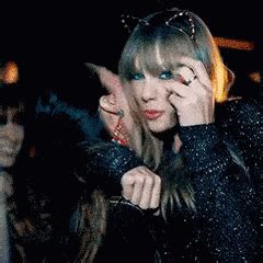 Taylor Swift 22 GIF - Taylor Swift 22 Party - Discover & Share GIFs