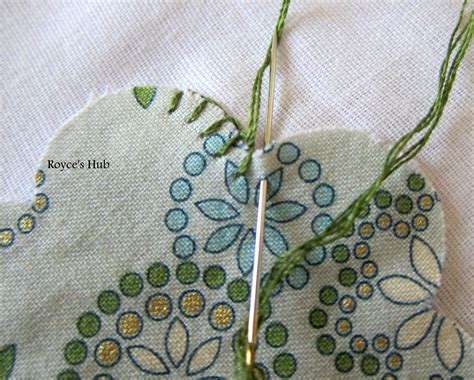 Royce's Hub: Hand Applique Using Blanket Stitch - A Tutorial