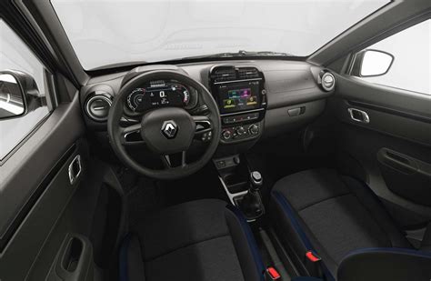 Renault-Kwid-2023-Intense-interior - Mega Autos