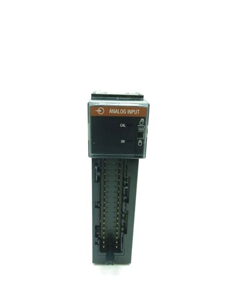 ALLEN BRADLEY 1756-IF8 CONTROLLOGIX SER A REV J01 ANALOG INPUT MODULE D514656