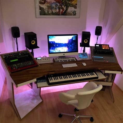 7 LED Music Studio Lighting Setups (+7 Cool LED Light Options) | Home music rooms, Home studio ...