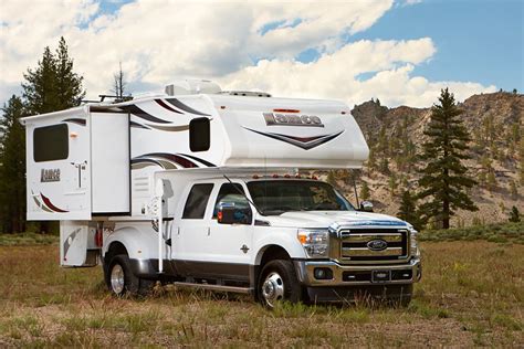 Lance 1062 - Double-Slide, Dry Bath Truck Camper