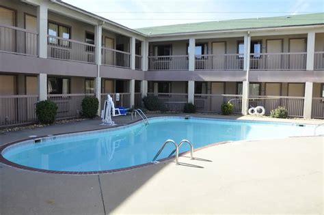 Book Motel 6 Little Rock, AR - Airport in Little Rock | Hotels.com