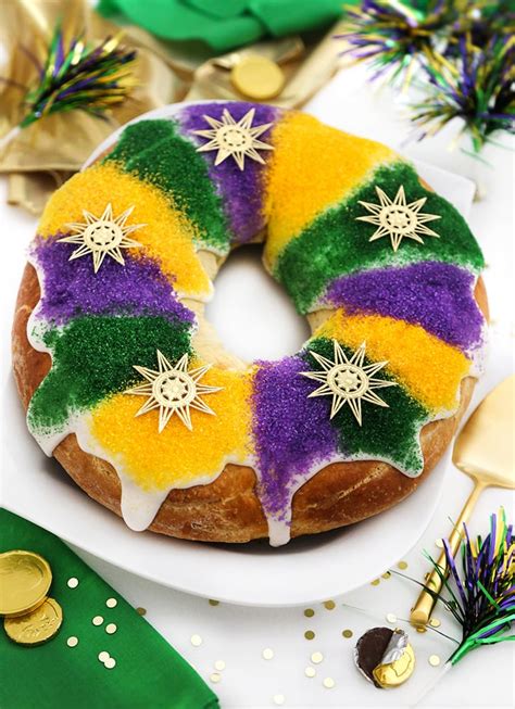 Mardi Gras King Cake Recipe - Sprinkle Bakes