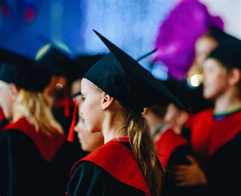 Why Elementary School Graduation Brings All the Feels - Motherly