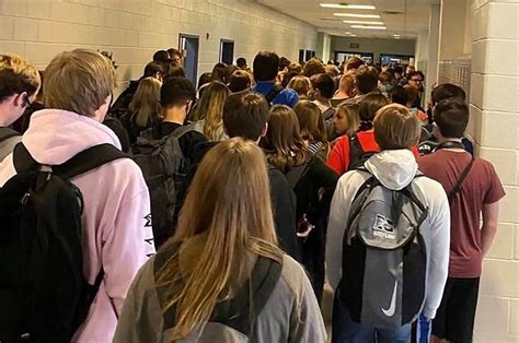 Georgia High School Where Viral Pic of Packed Hallway Was Taken Reports ...