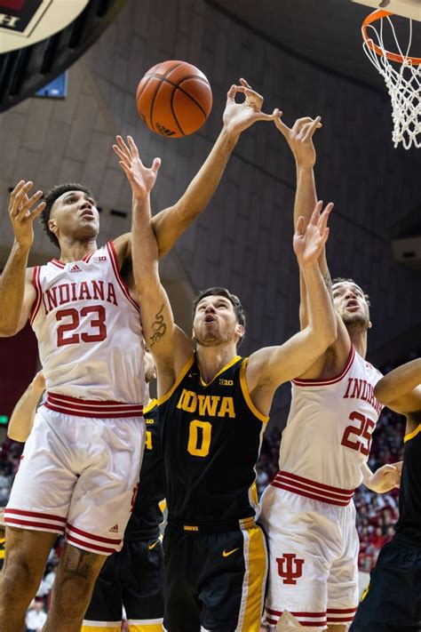 PHOTO GALLERY: The Best Pictures From Indiana's Game Against Iowa ...