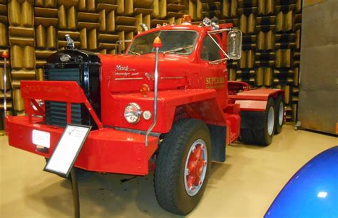 roadtrip chris arbon: Mack Trucks Museum