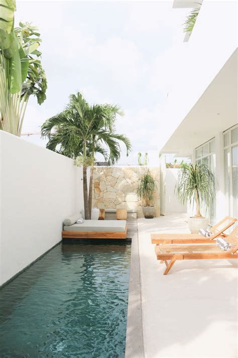 Diseño De Jardines Pequeños in 2020 | Outdoor interior design, Outdoor pool decor, Small pool design