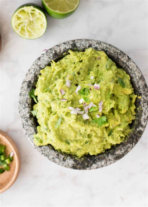 You'll Think This Copycat Chipotle Guacamole Came Right from the Restaurant | Recipe | Chipotle ...