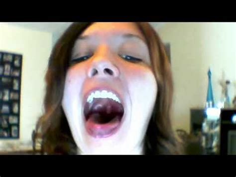 Crazy tongue - YouTube