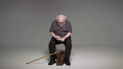 Danny DeVito Delivers Masterclass In Theatrical Egg Eating - Eater