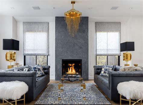 22 Beautiful Living Rooms With Fireplaces