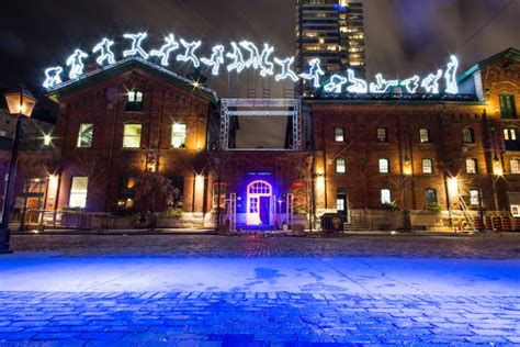 Toronto Light Festival Keeps the Distillery District Warm for Winter