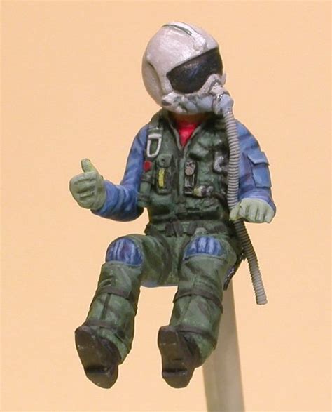 Painting a 1/48th Pilot. | planetFigure | Miniatures