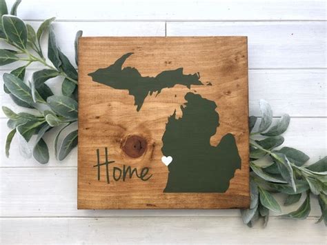 Michigan Sign Michigan art Michigan decor Housewarming | Etsy