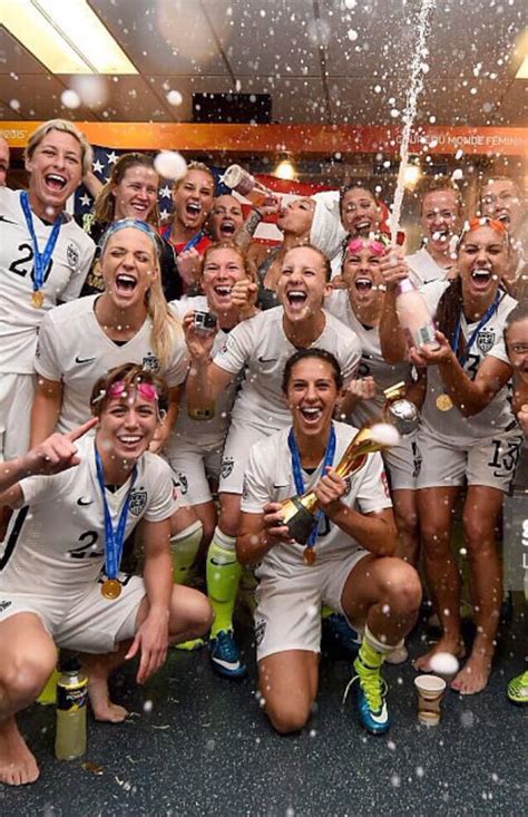 Sydney Leroux is straight-up chugging during the USWNT celebration ...