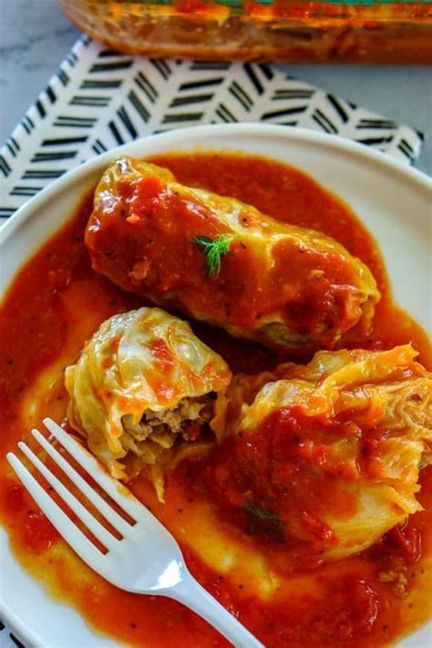 Golumpki or Gołąbki are Polish cabbage rolls that are stuffed with a ...