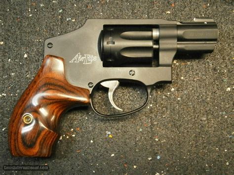 Smith and Wesson 43C .22 Air Lite (No Lock)