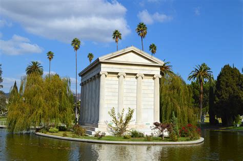 Hollywood Forever Cemetery in Los Angeles - Visit an Iconic Symbol of ...