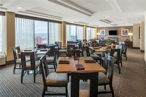 Crowne Plaza Kansas City Downtown an IHG Hotel Kansas City | Bookonline.com