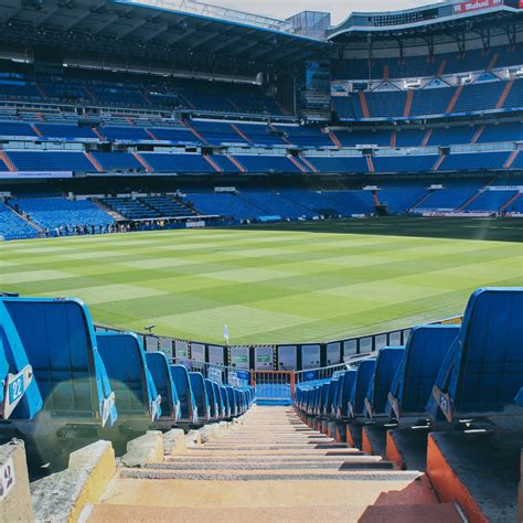 Madrid: Real Madrid Stadium, City & Food Tour with Local Host | Homefans