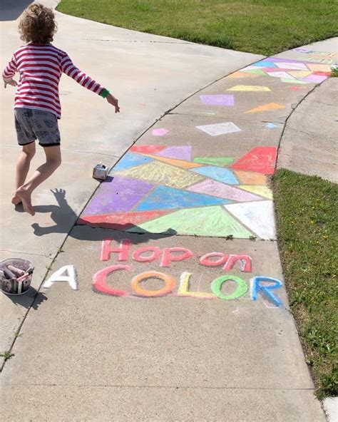 31 Ways to Play with Sidewalk Chalk This Summer