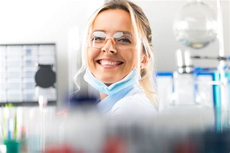 4 Tips to Help You Keep Your Lab Technicians Engaged | Labnet