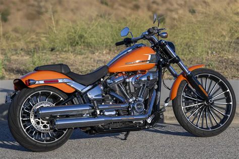 2023 Harley-Davidson Breakout 117 Review [9 Urban Fast Facts]