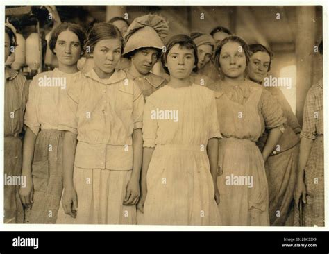 Workers in cotton mill hi-res stock photography and images - Alamy