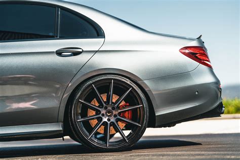 Need To Fill In Those Wheel Arch Gaps? Mercedes-AMG E63 S Tries On 21″ Rims | Carscoops