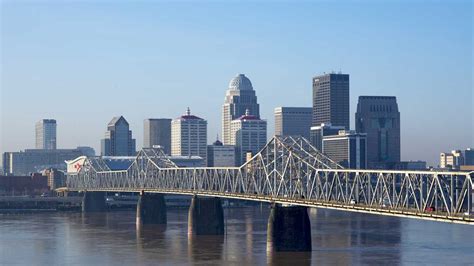 Louisville weather: Dry and pleasant to start, storms roll in later