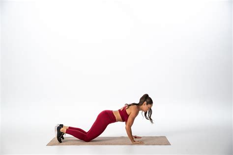 Emily Skye's 15-minute Equipment-Free Workout Is Perfect For The Festive Season - Women's Health ...