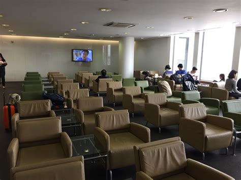 korean-air-lounge-jeju-seating - Hungry for Points