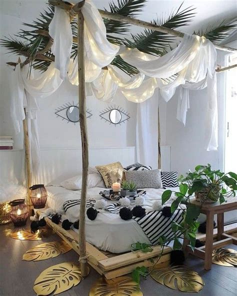 How To Style A Canopy Bed So It Looks Trendy - Instagram Ideas