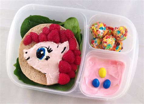 Lunchbox Dad Makes Creative Sandwiches And Snacks For His Daughter’s ...