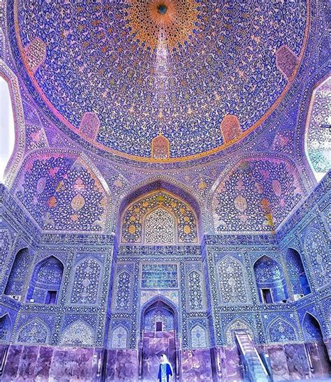 Shah mosque isfahan | Persian architecture, Iranian architecture, Mosque architecture