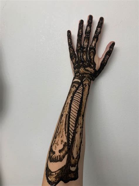 Skeleton Arm henna | Skeleton hand tattoo, Skeleton arm, Skeleton drawings