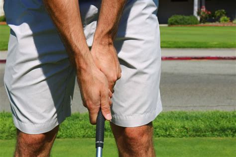 Proper Golf Grip: 8 Simple Steps to a Much Better Grip