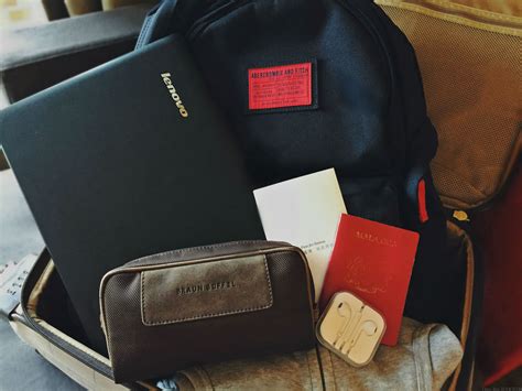 6 Important Items To Pack Into Your Cabin Baggage. - ADRAYT