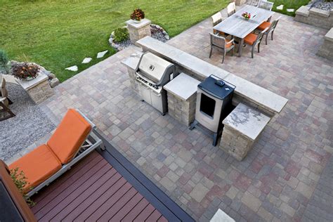 Backyard BBQ & Bar | Villa Landscapes