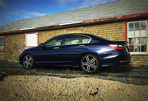 2016 Honda Accord Touring Review – GCBC's Favourite Midsize Car | GCBC