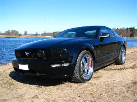 Fil:Ford-mustang-gt-2005-black.png – Wikipedia