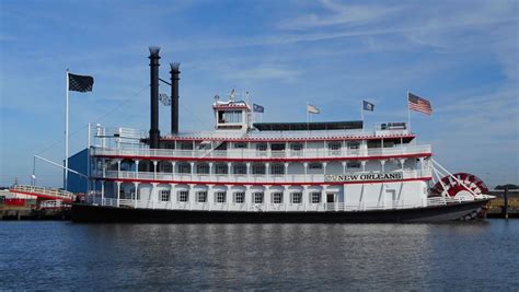 Restored paddlewheeler to do riverboat tours in New Orleans – Flydango