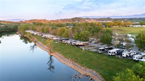 RV Park & Campgrounds in Sevierville, TN | Riverside RV Park and Resort