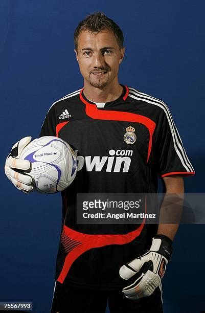 Real Madrid Present New Signing Jerzy Dudek Photos and Premium High Res ...