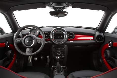 To drive or not to be: 2012 MINI COUPE - Super-compact sport car from MINI