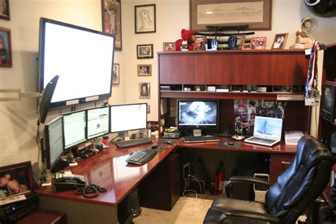 15 Envious Home Computer Setups | Inspirationfeed in 2024 | Home office design, Home office ...